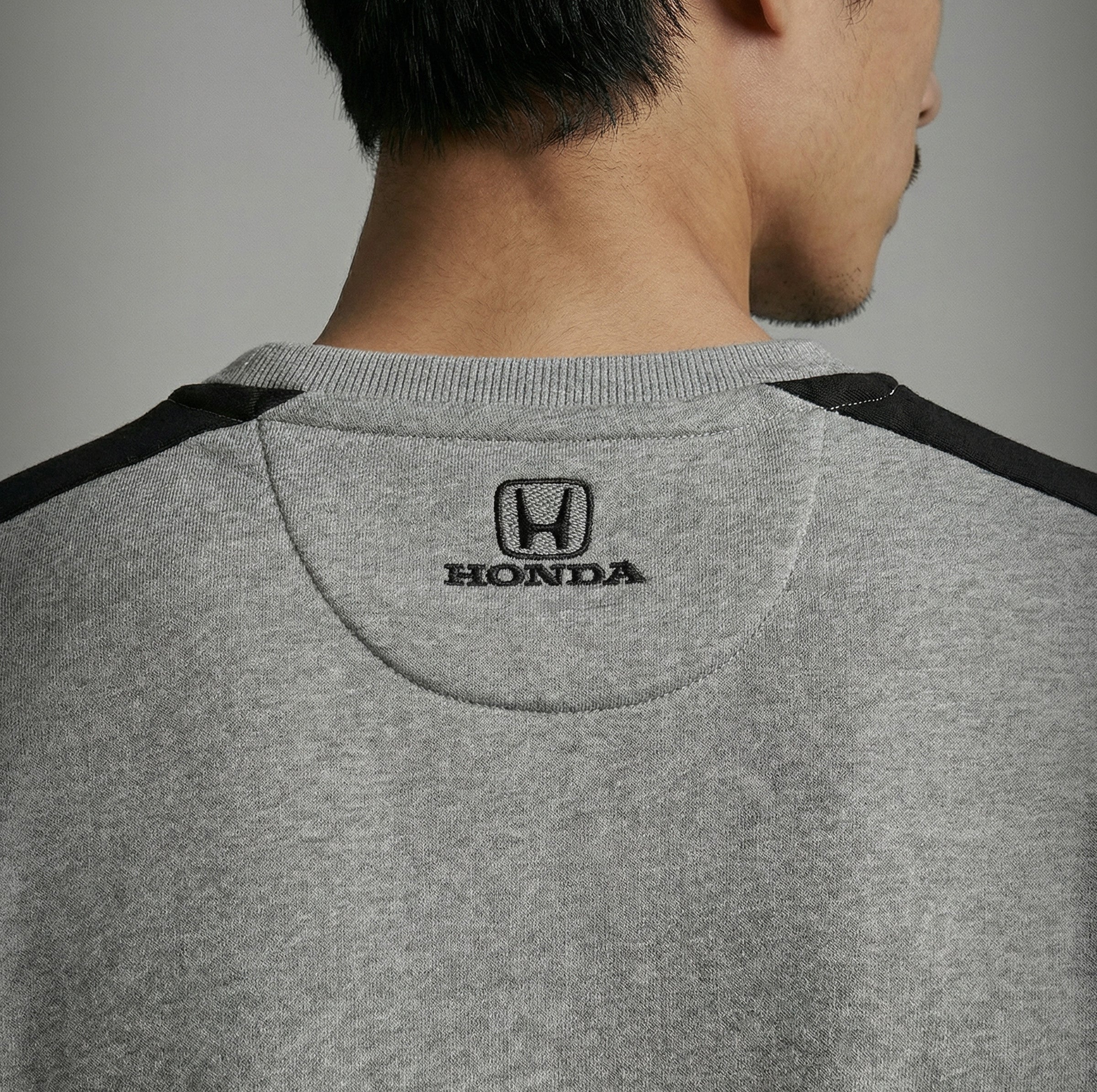 2000 Mugen-Honda F1 Team Crewneck Sweatshirt - Image 9